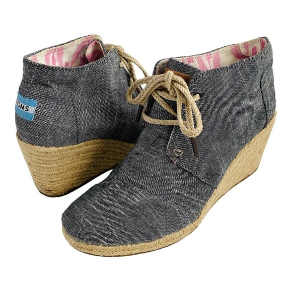 TOMS Chambray Desert Wedge Lace Up Booties - Picture 1 of 14